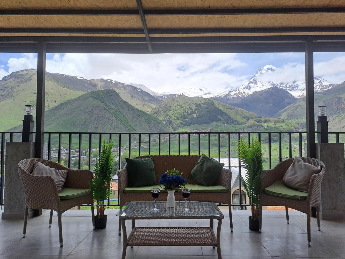 Prime Hotel Kazbegi ภายนอก รูปภาพ